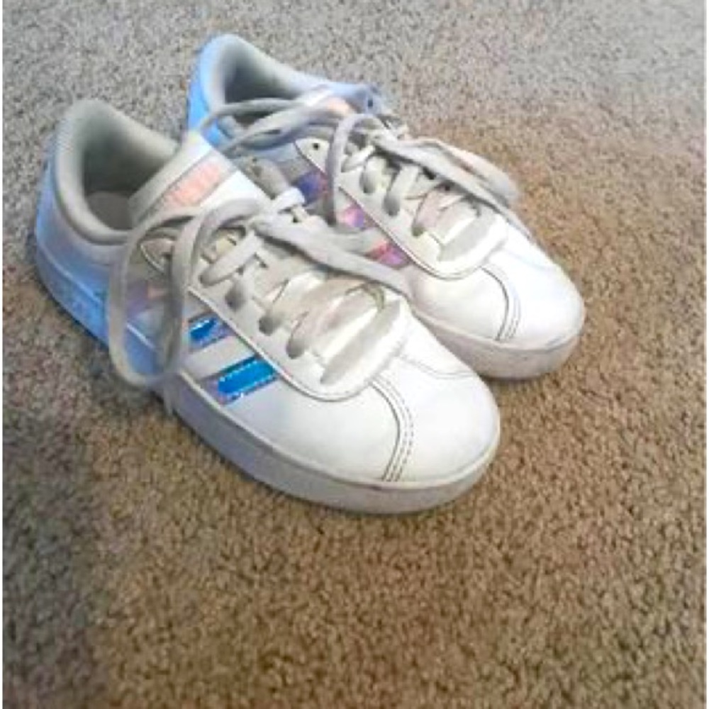 Adidas’s GIRLS' ADIDAS LITTLE KID & BIG KID GRAND COURT 2.0 SUSTAINABLE SNEAKERS
